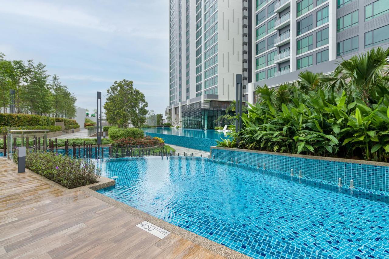 Greenfield Residence Bandar Sunway By Airhost Petaling Jaya Exterior photo